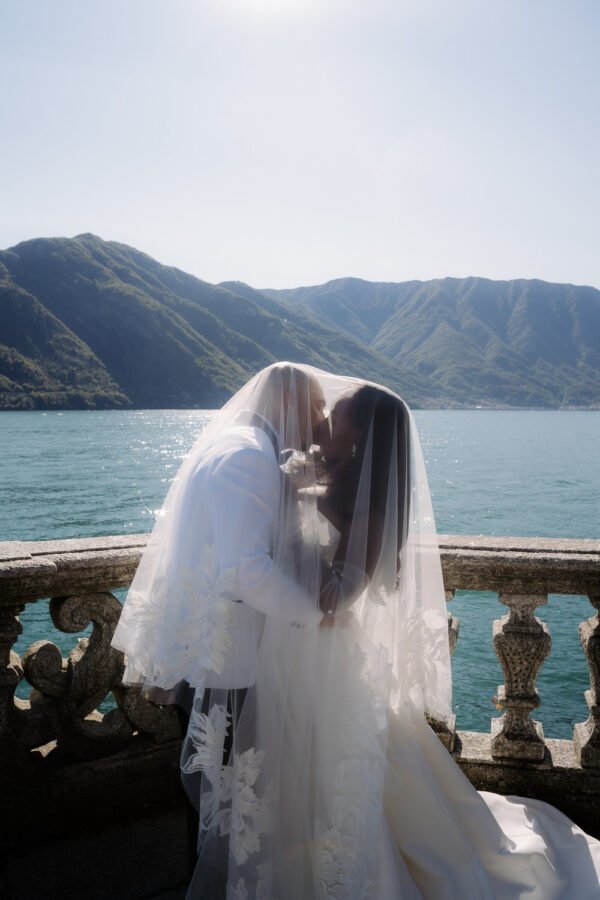 Italy-Destination-Elopement-at-Villa-del-Balbianello-Lake-Como-Drone-Shots-Lake-Como-Elopement-Photographer