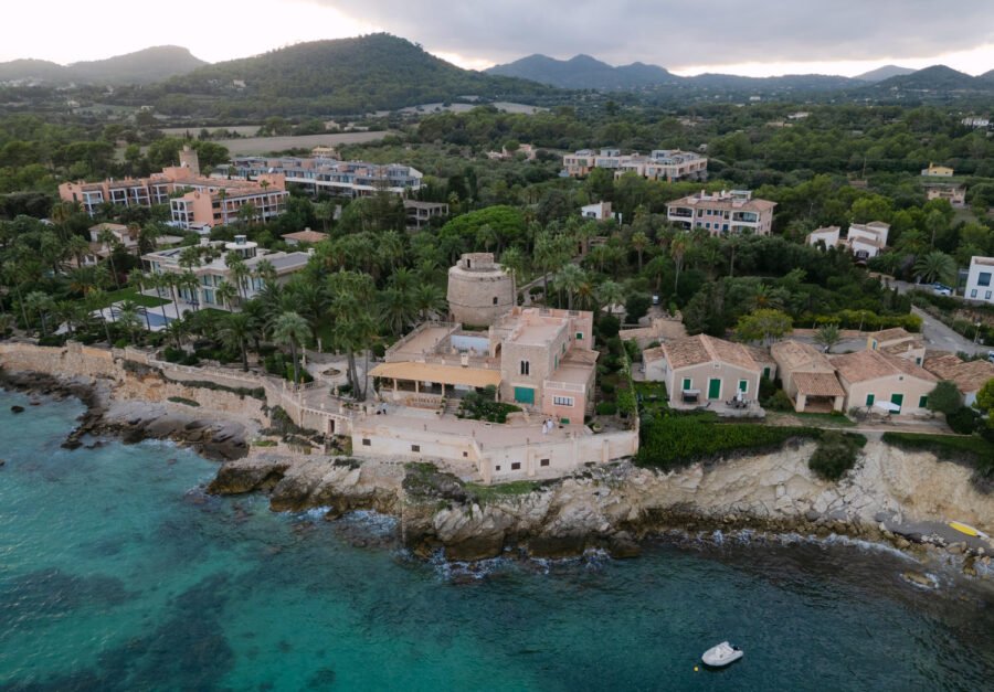Mallorca-Surprise-Proposal-at-Finca-Port-Verd-Mallorca-Proposal-Photographer