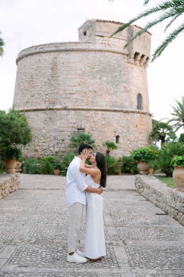Mallorca-Surprise-Proposal-at-Finca-Port-Verd-Mallorca-Proposal-Photographer