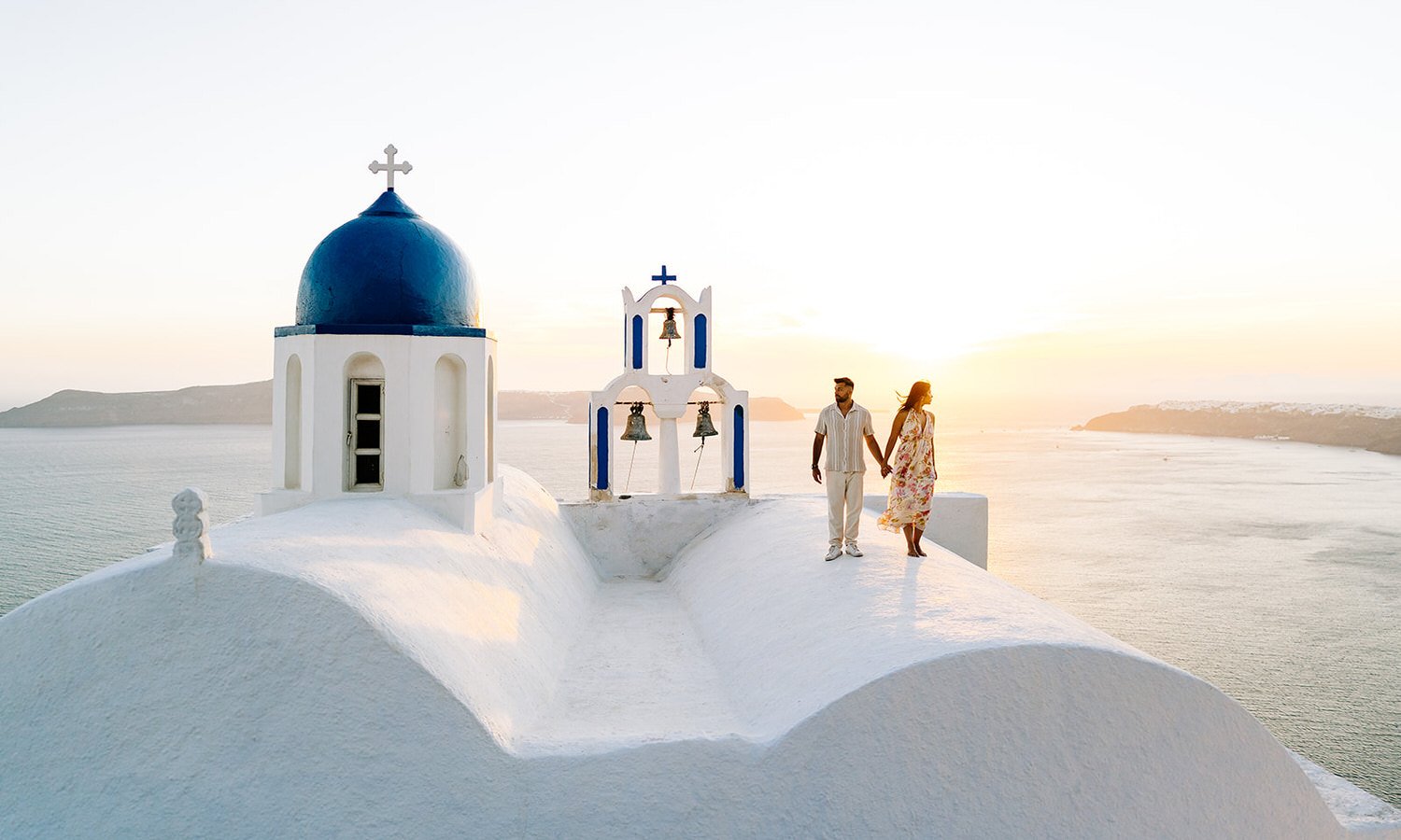 Sunset-Engagement-Photoshoot-in-Imerovigli-Santorini-Engagement-Photographer