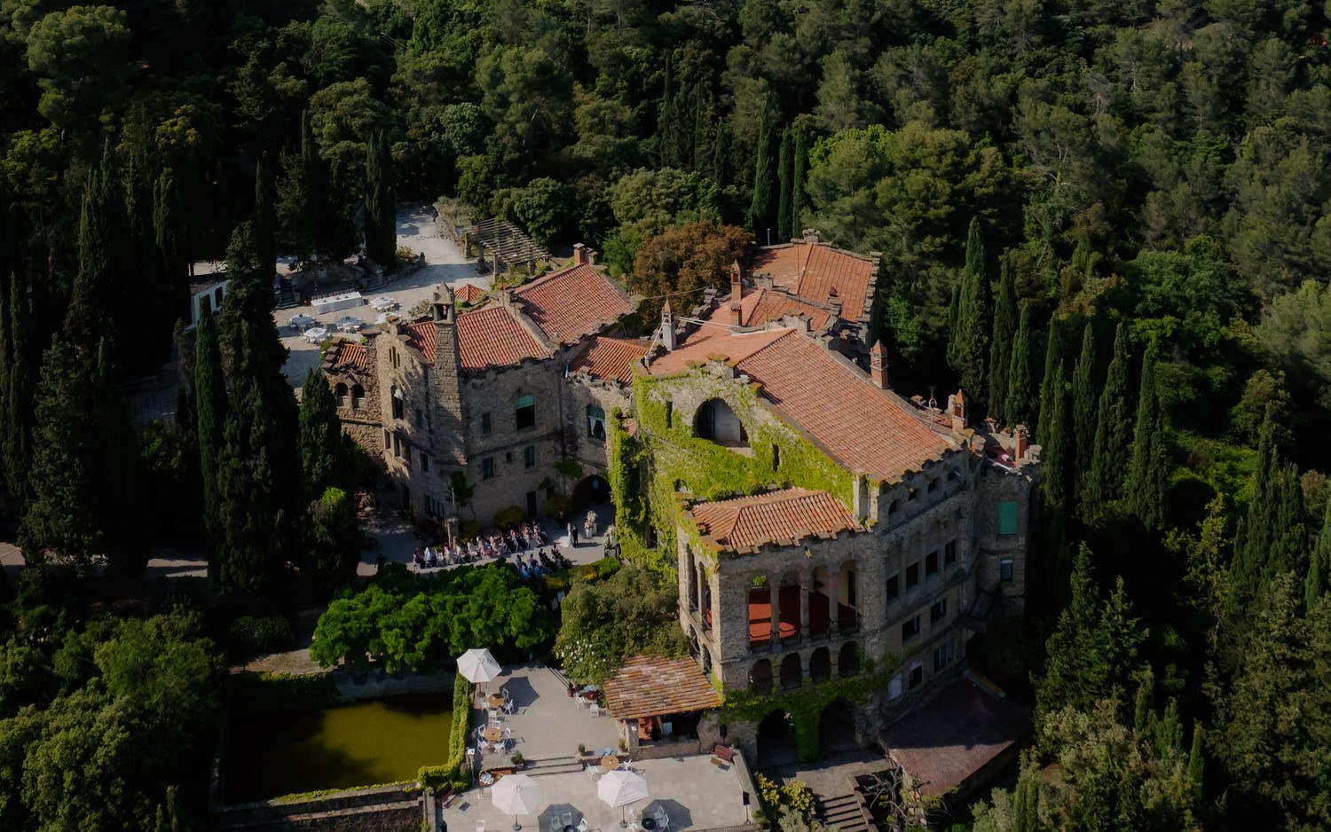 Barcelona-Destination-Wedding-at-La-Baronia-Barcelona-Castle-Wedding-Barcelona-Wedding-Photographer