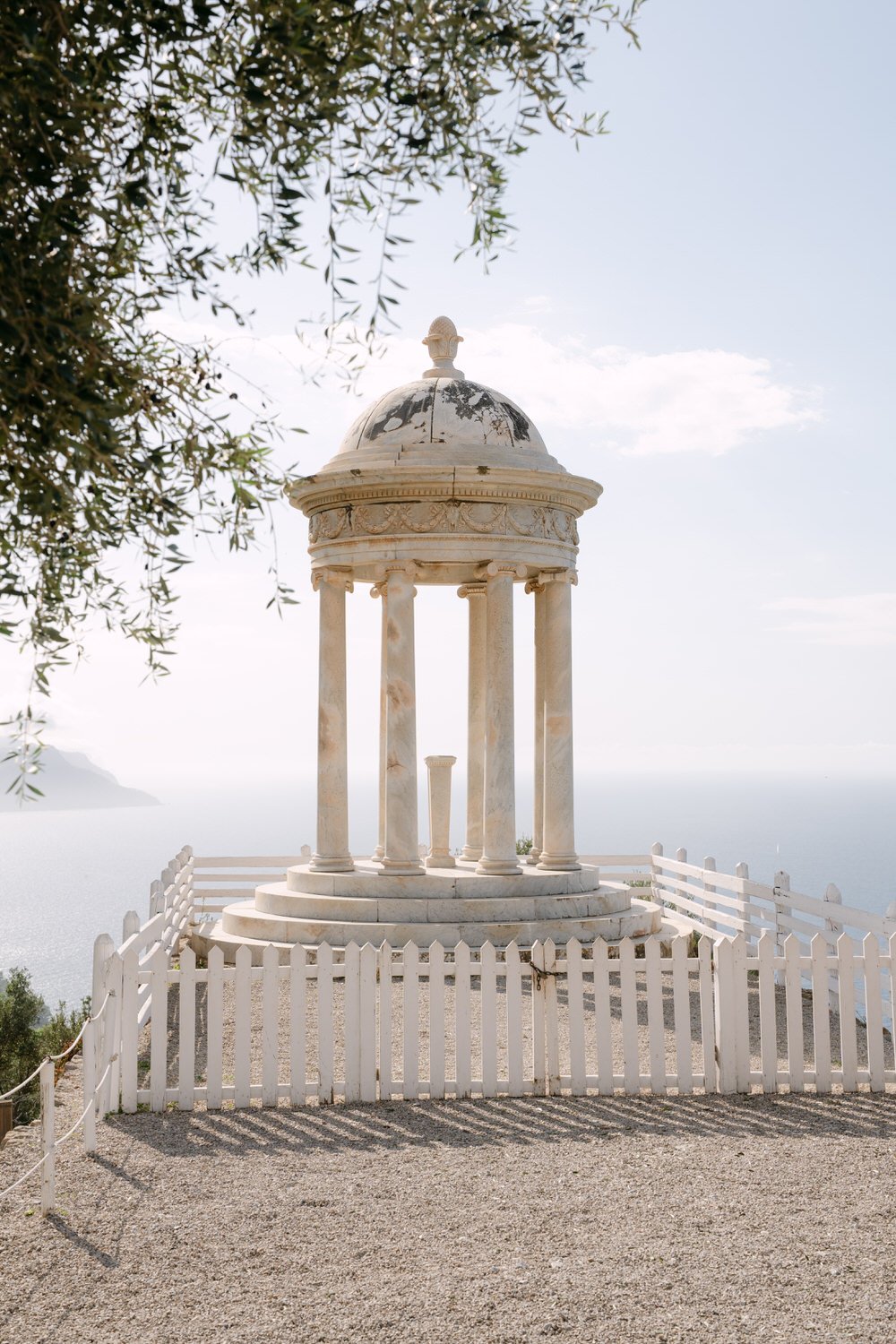 Mallorca-Golden-Hour-Surprise-Proposal-at-Son-Marroig-Mallorca-Proposal-Photographer_