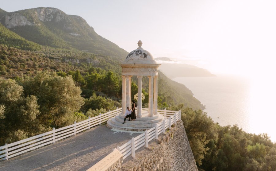 Mallorca-Golden-Hour-Surprise-Proposal-at-Son-Marroig-Mallorca-Proposal-Photographer