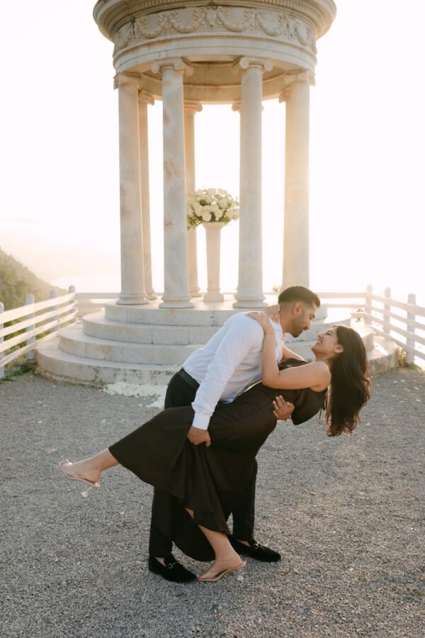 Mallorca-Golden-Hour-Surprise-Proposal-at-Son-Marroig-Mallorca-Proposal-Photographer