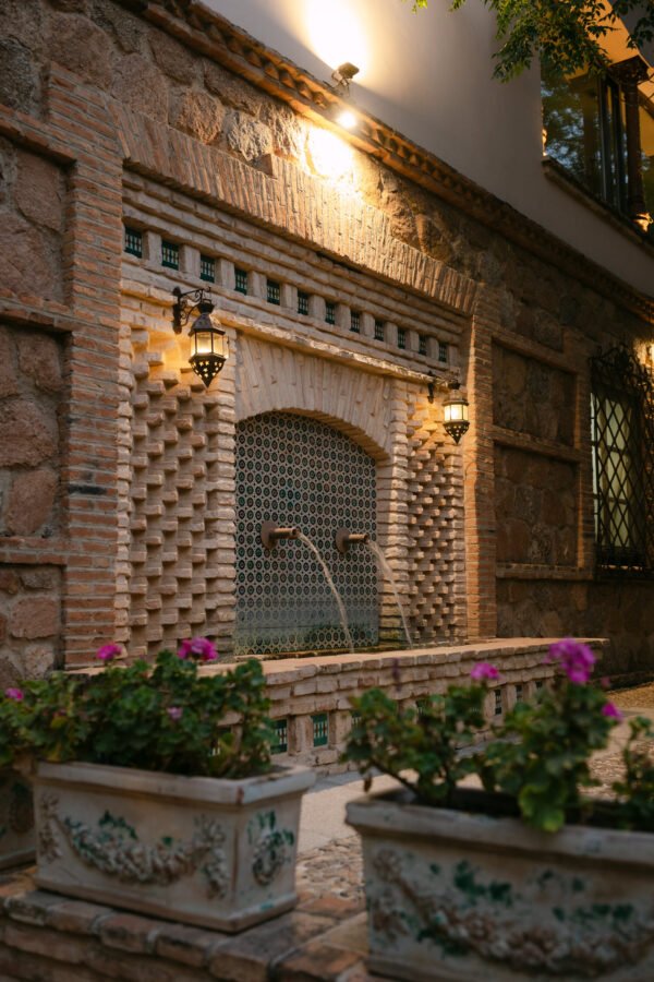 Ariel-and-Geryn_Spain-Jewish-Destination-Wedding-at-Cigarral-de-las-Mercedes-Toledo-Wedding-Photographer