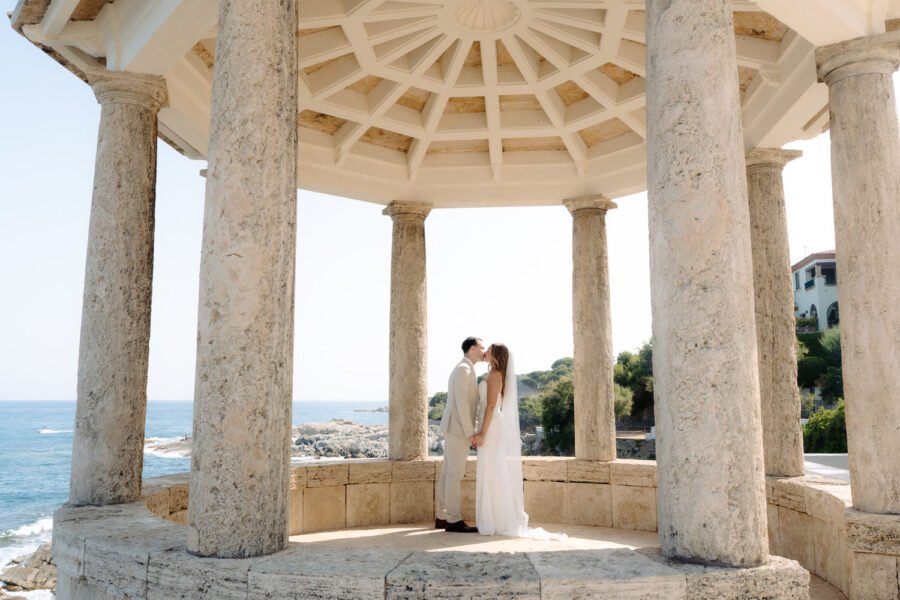 Laura-and-Jose_Costa-Brava-Destination-Wedding-at-Hostal-de-La-Gavina-SAgaro-Girona-Spain-Wedding-Photographer