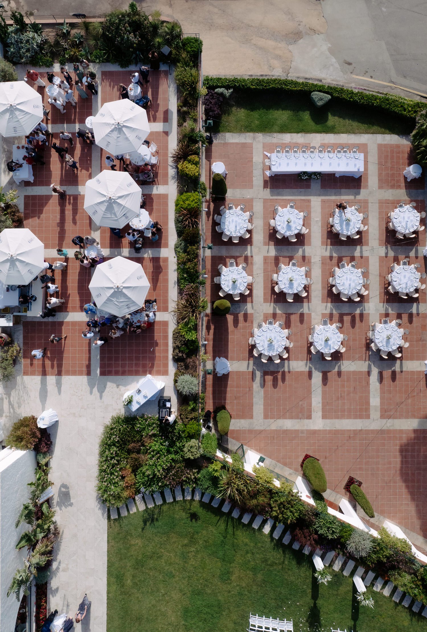 Laura-and-Jose_Costa-Brava-Destination-Wedding-at-Hostal-de-La-Gavina-SAgaro-Girona-Spain-Wedding-Photographer